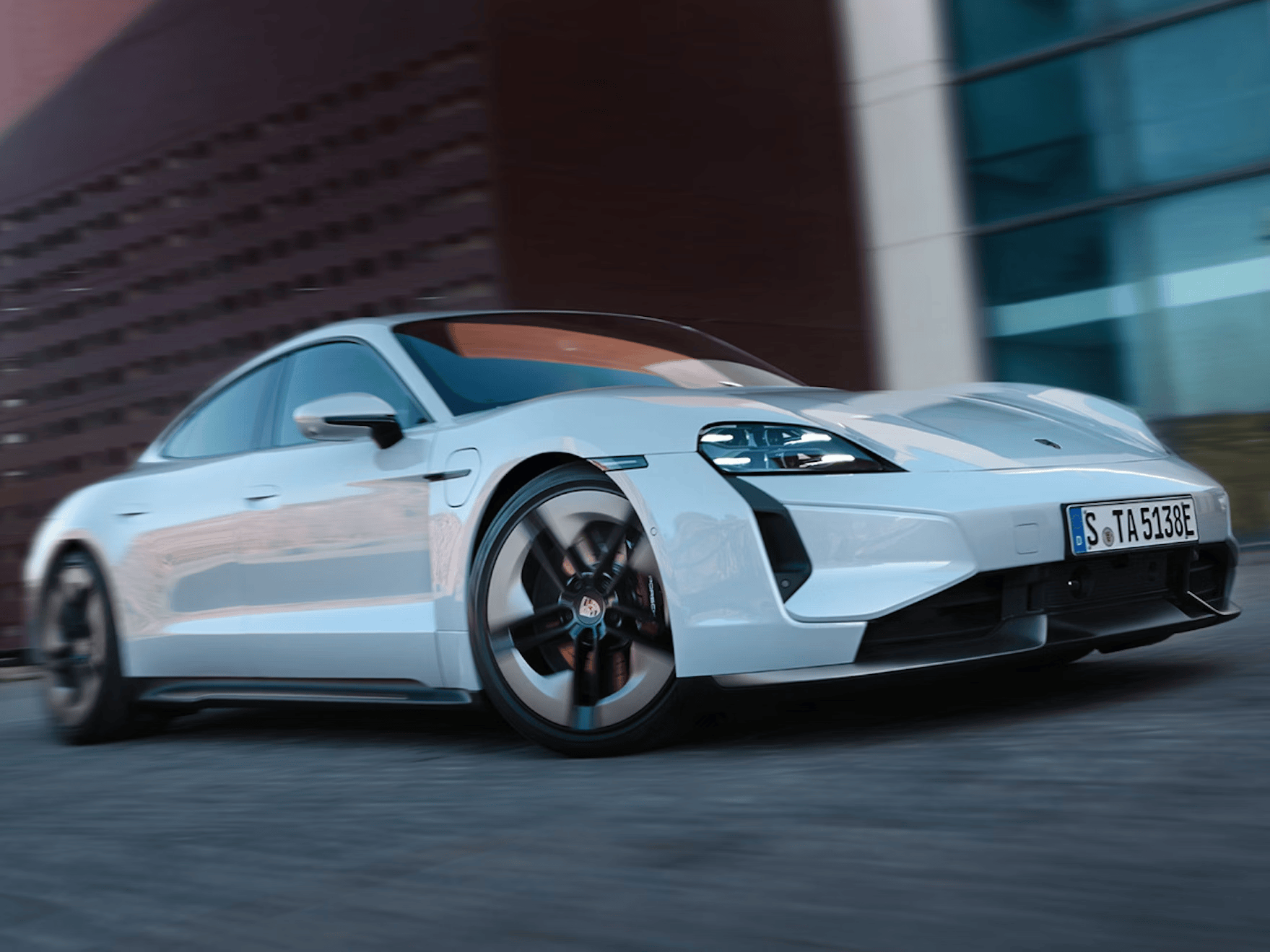 买了各种各, 治娜价值超 买了各种各, 治娜价值超