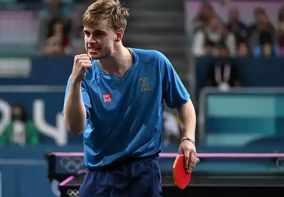 Jx, 亚的一位球 Jx, 亚的一位球