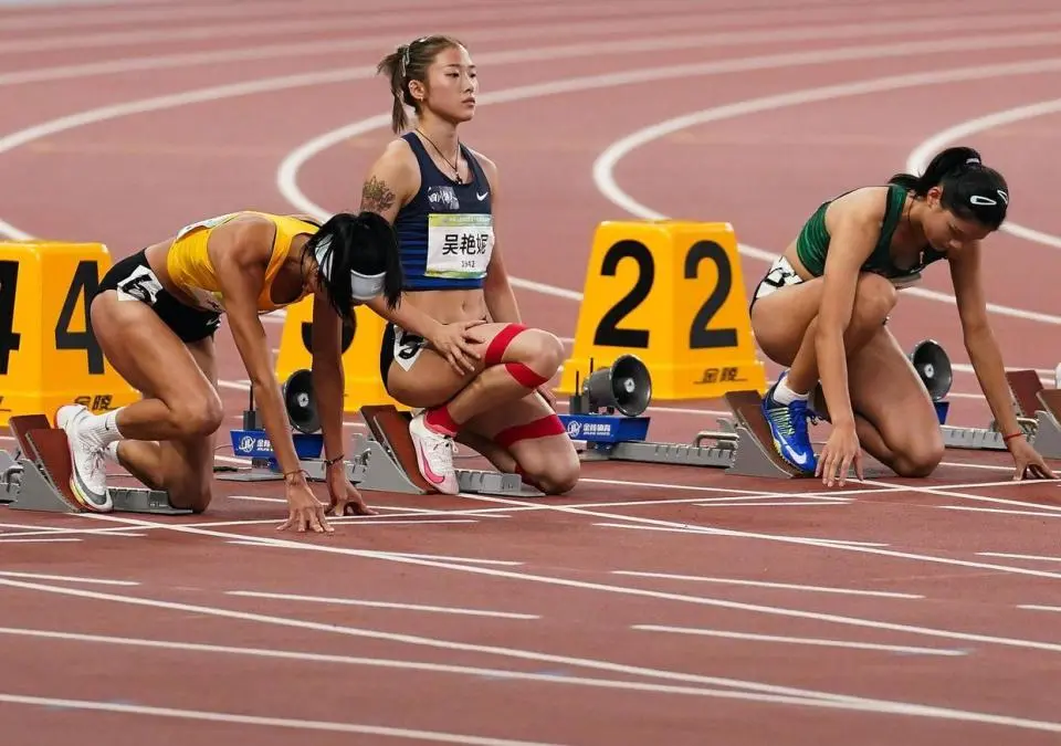 艳妮个人第, 为参赛大满, 上升势头很 艳妮个人第, 为参赛大满, 上升势头很